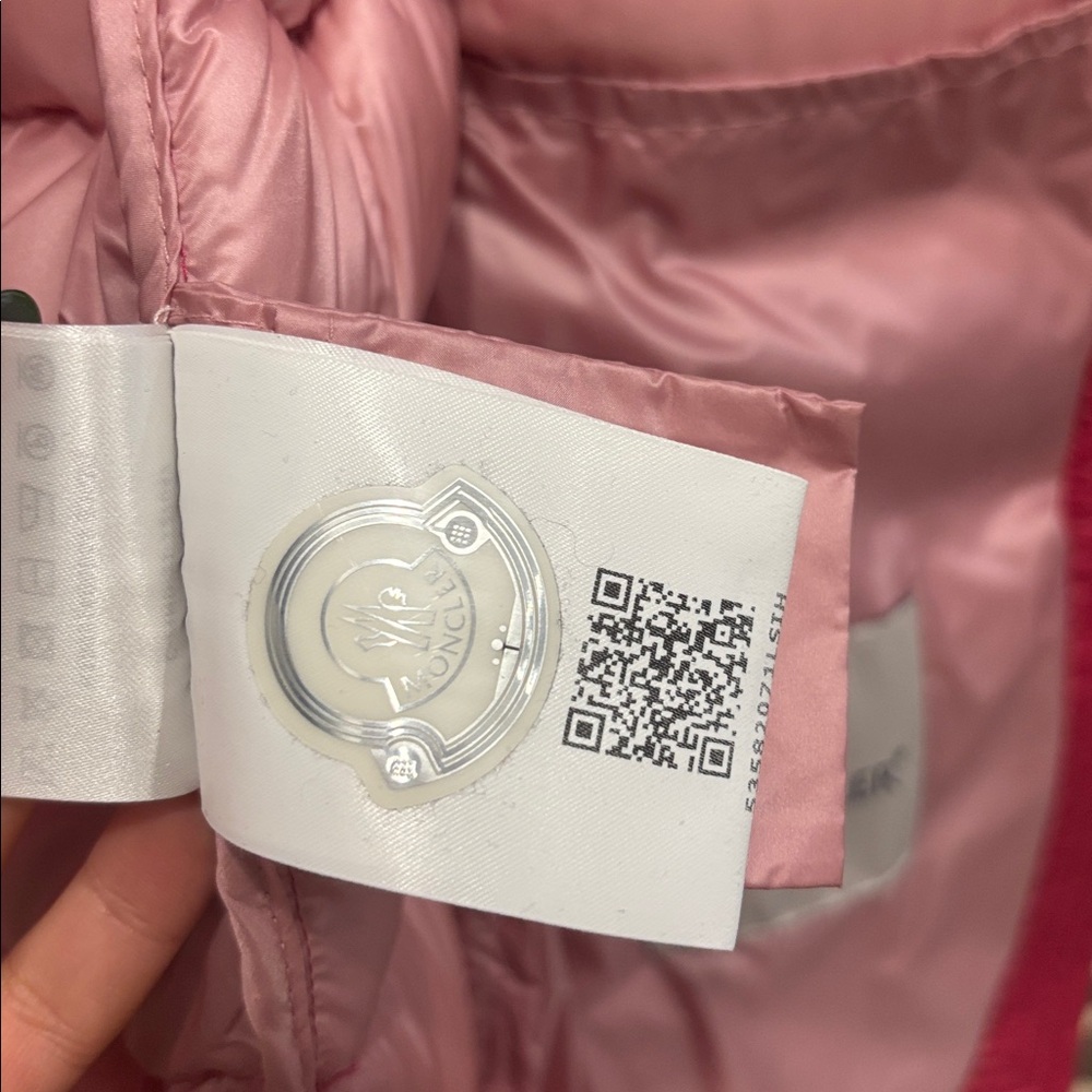 Women Moncler Jacket - Picture 4 of 8